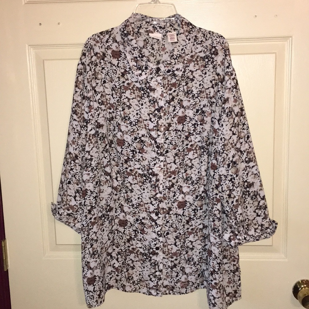 Blouse 🌸FINAL PRICE unless bundled🌸